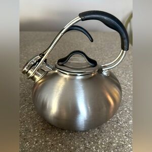 CHANTAL 1.8 QT. Stainless Teapot